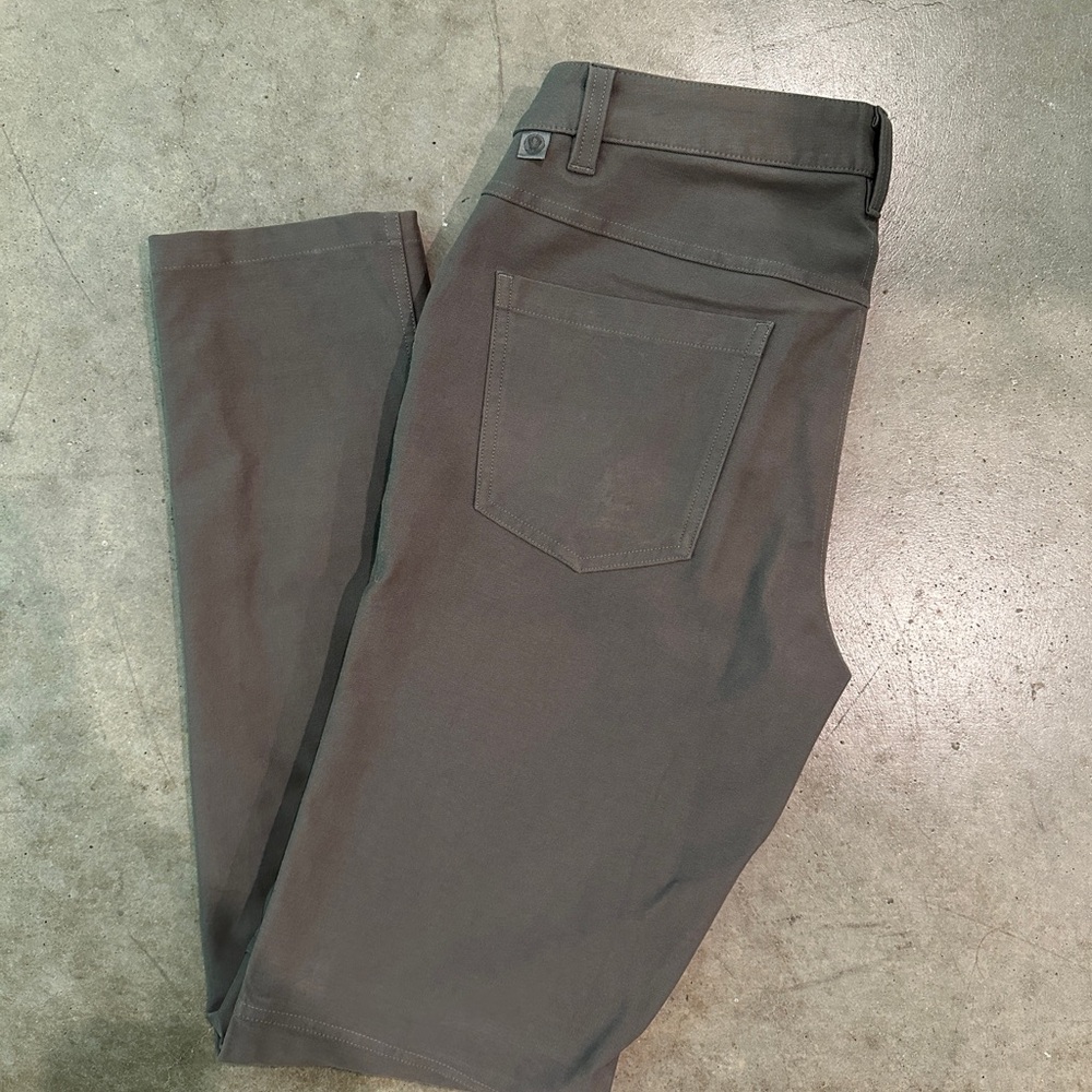 Lululemon ABC pant size 30x32